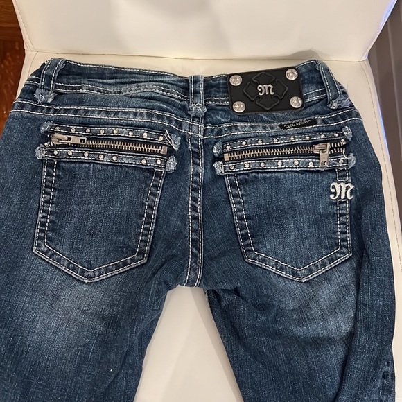 Miss Me. Skinny Jean - Picture 2 of 4